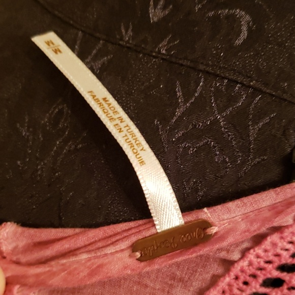 Free People Heather Red Top EUC size Medium - Picture 7 of 8